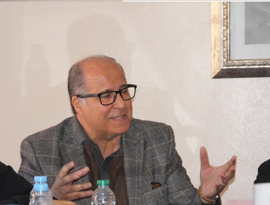 ما هو الأفضل لساكنة طنجة لركن السيارة .. أداء درهمين أم 30 درهما للجماعة ؟